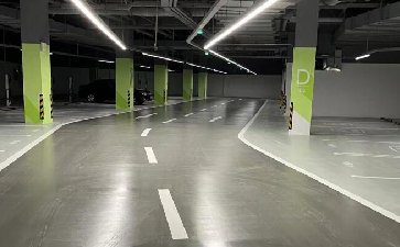 前海颐锦广场地下车库地坪漆与交通设施工程