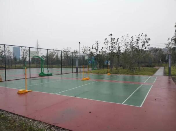 城市主题公园网球场、篮球场