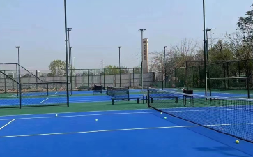 惠州网球场基础、围网、灯具、球场面层整体施工工程
